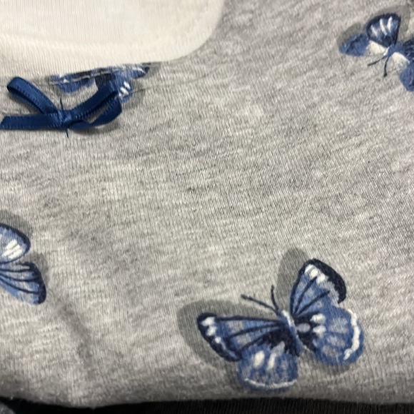 Dresses - Picture 4 of 7